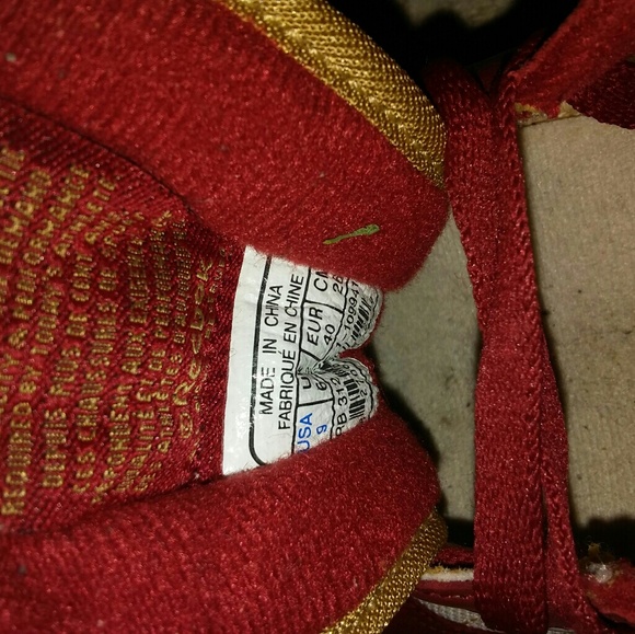 Shoes - Picture 3 of 8